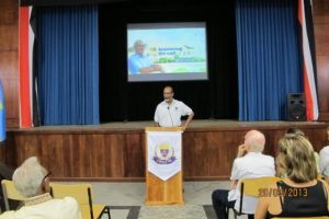 Clifford Seedansingh addresses the gathering (Clifford, a member of the Class of ’75, produced the documentary on behalf of the Class of ’75)