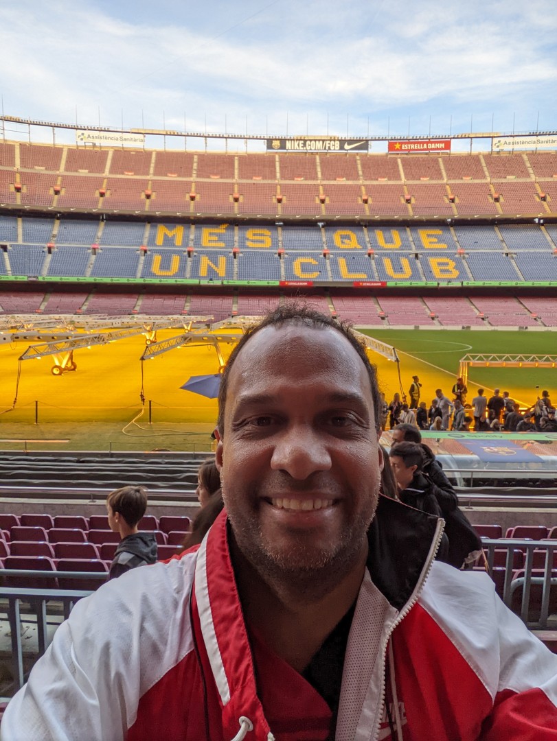Nick Fuller visiting Camp Nou_2022 (Large)